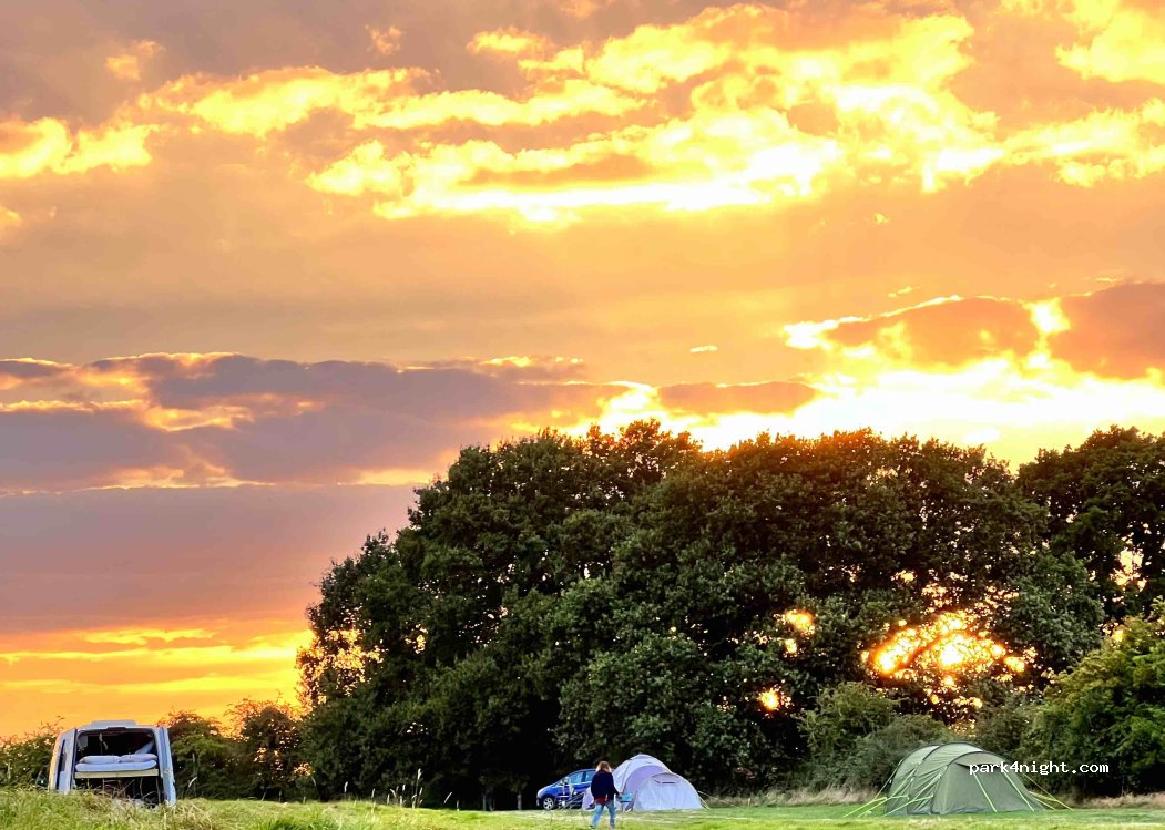 Four Oaks Camping — foto