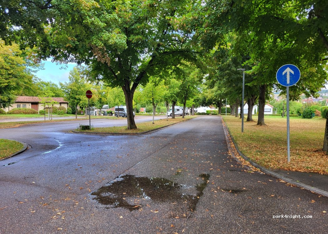 (74321) Bietigheim-Bissingen - 64 Pforzheimer Straße — foto