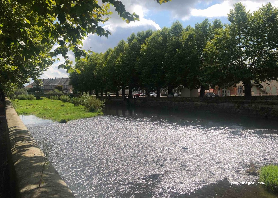 (70800) Saint-Loup-sur-Semouse - 7 Place Jean Jaurès — foto