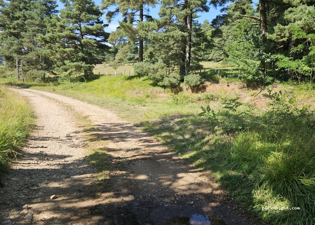 (12560) Saint-Saturnin-de-Lenne - — foto