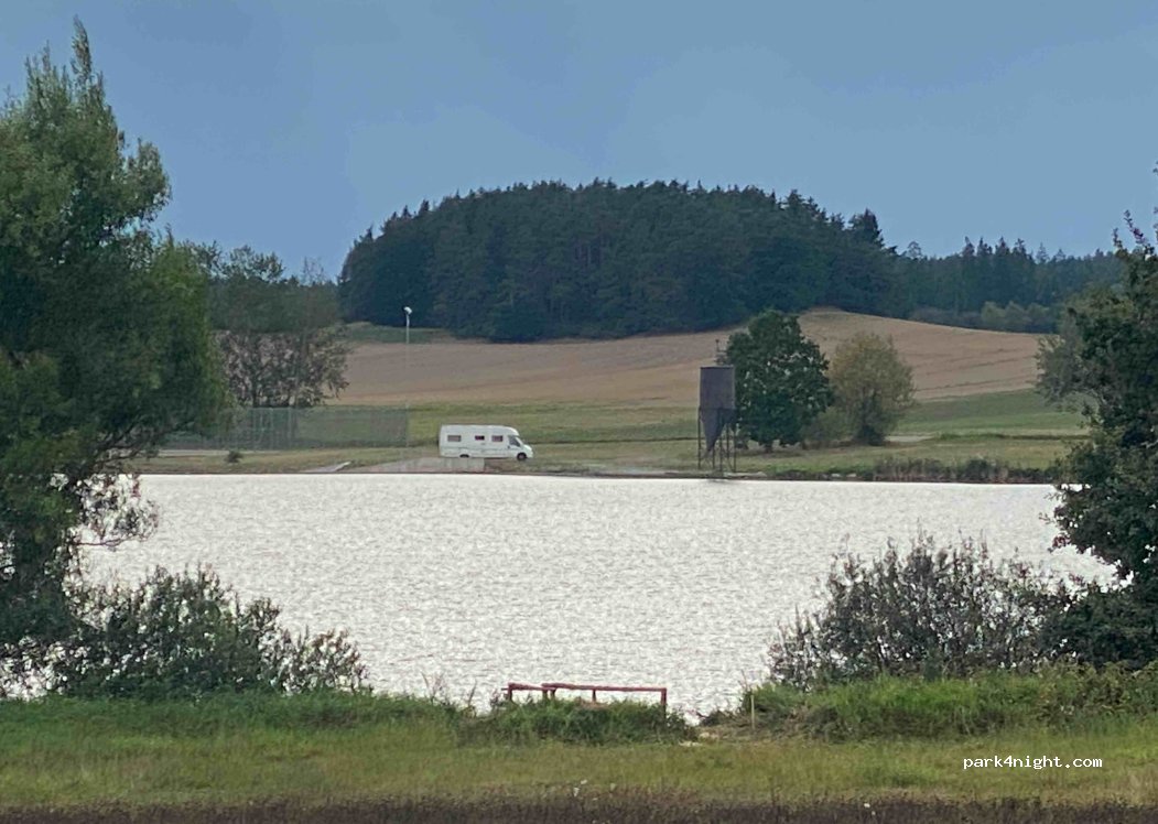 (398 59) Hrejkovice - Unnamed Road — foto