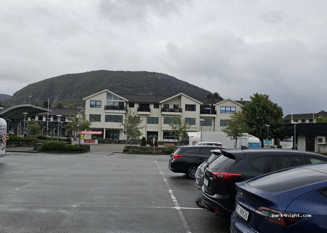 (4100) Jørpeland - 17 Rådhusgaten — foto