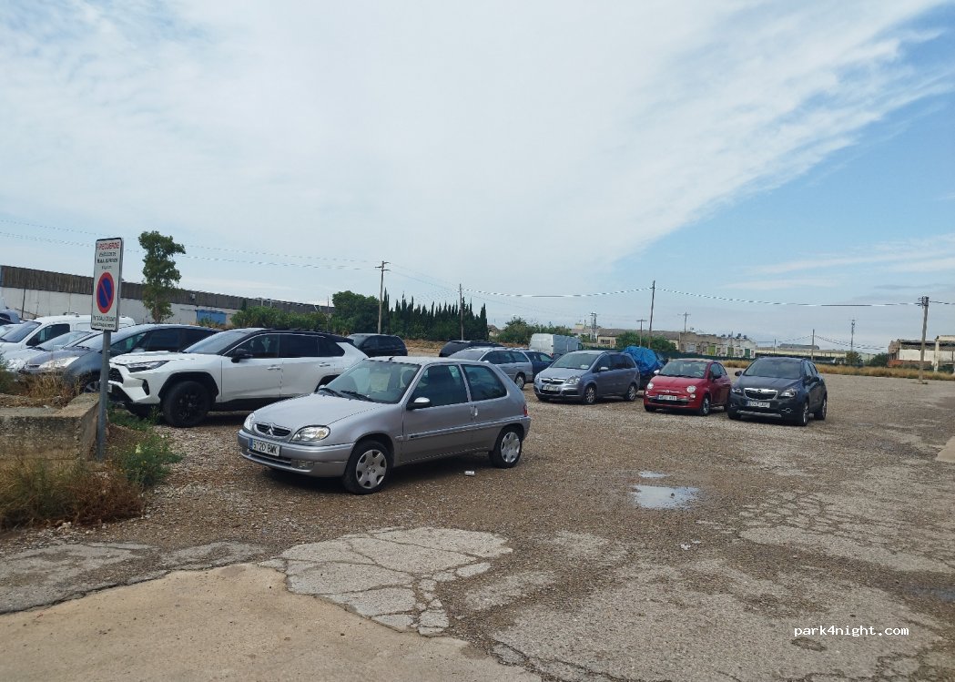 (50180) Utebo - 36 Avenida de Navarra — foto