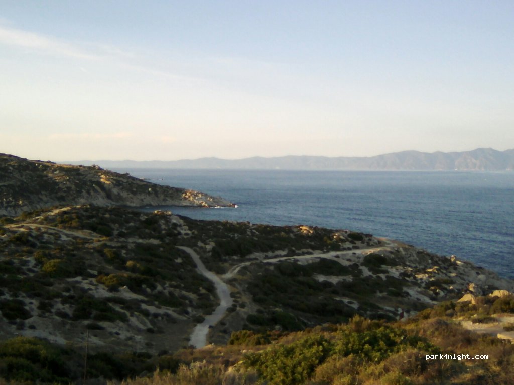 (630 72) Toroni - Unnamed Road — foto