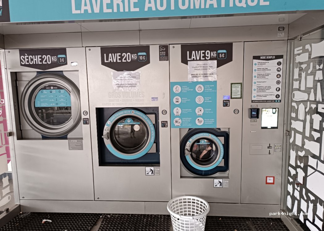 (12500) Espalion - 1 Rue Jules Verne — foto
