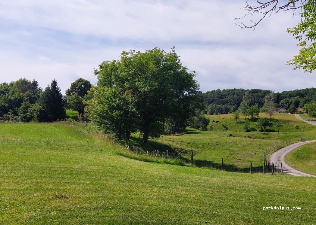 (8341) - 7 Gorenjci pri Adlešičih — foto 3