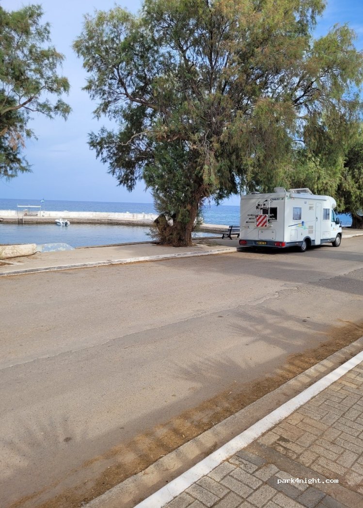 (243 00) Agrilos - Unnamed Road — foto