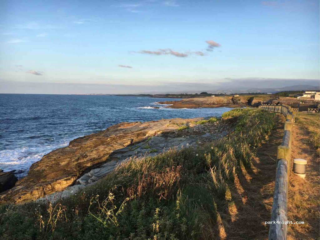 (27715) Ribadeo - Unnamed Road — foto 2