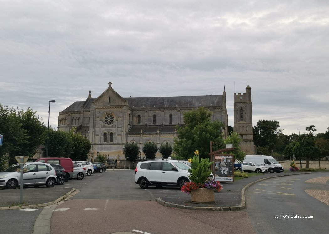 (14530) Luc-sur-Mer - 10 Rue de l'Église — foto