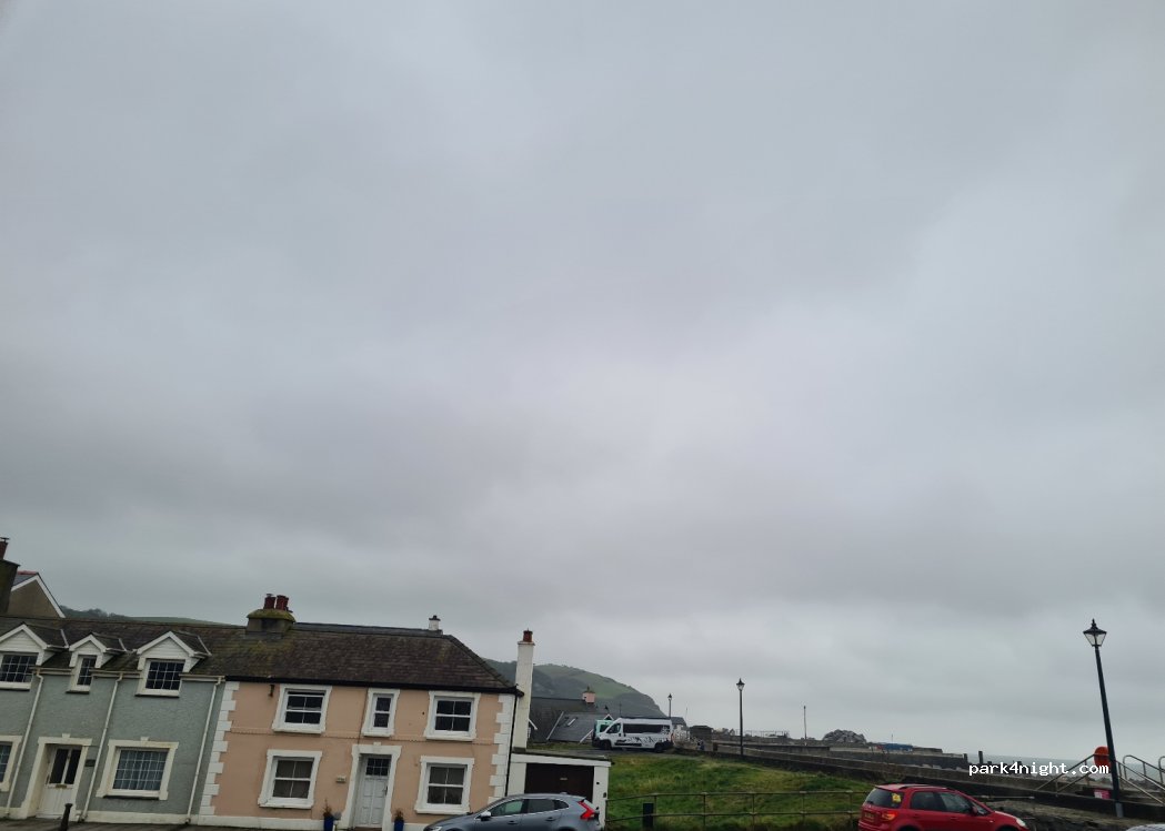 (SA46 0BS) Aberaeron - Ship Street — foto