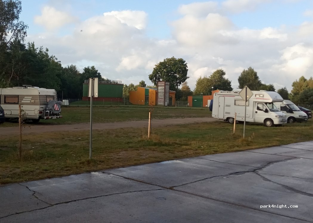 (72-330) Mrzeżyno - 60 Tysiąclecia — foto