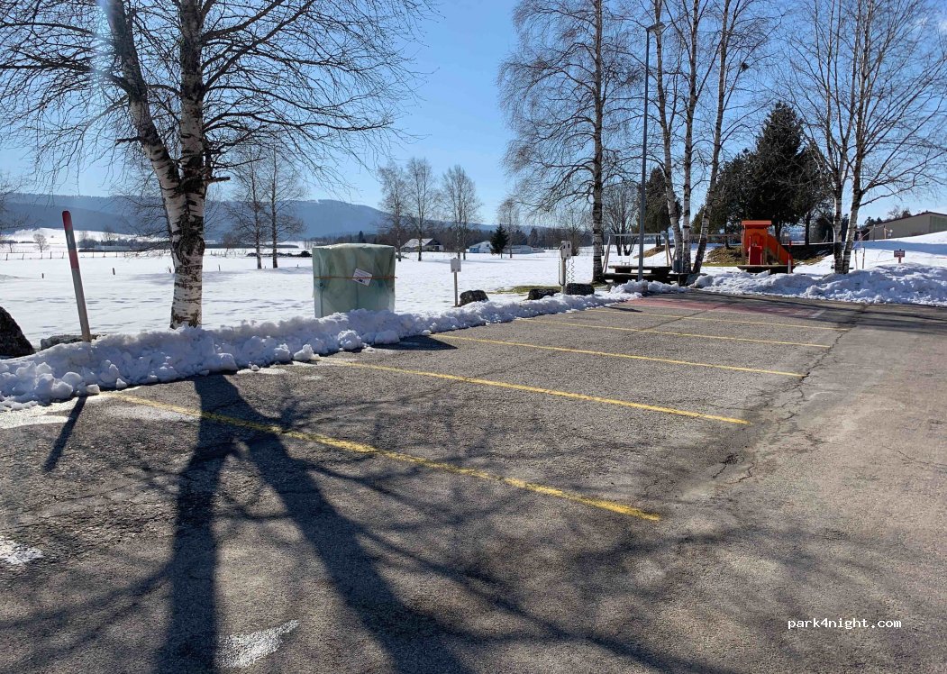 Aire pour camping-car Place du Bugnon — foto