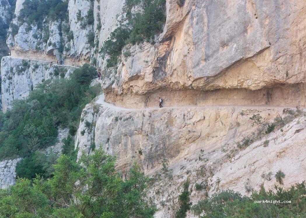 (25632) La Clua - Unnamed Road — foto