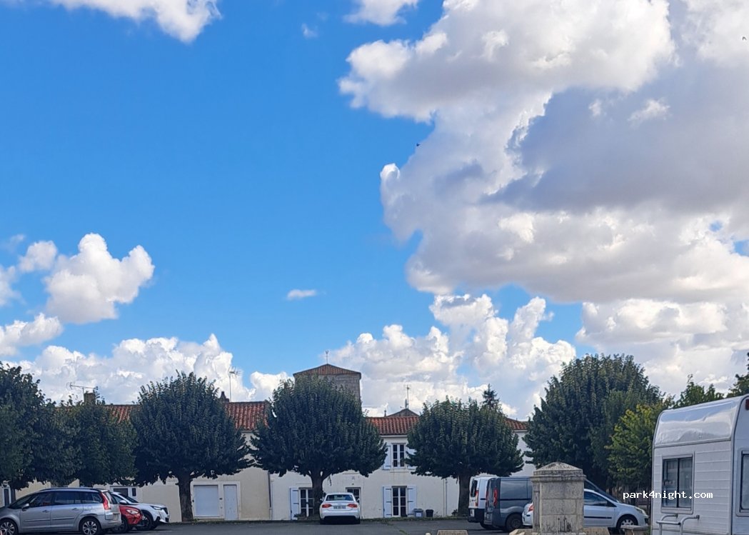 (85370) Nalliers - 53 Rue Pierre et Marie Curie — foto
