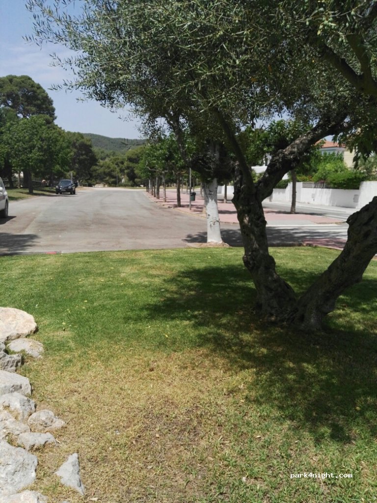 (08810) Sant Pere de Ribes - 95 Passeig de Circumvaŀlació — foto