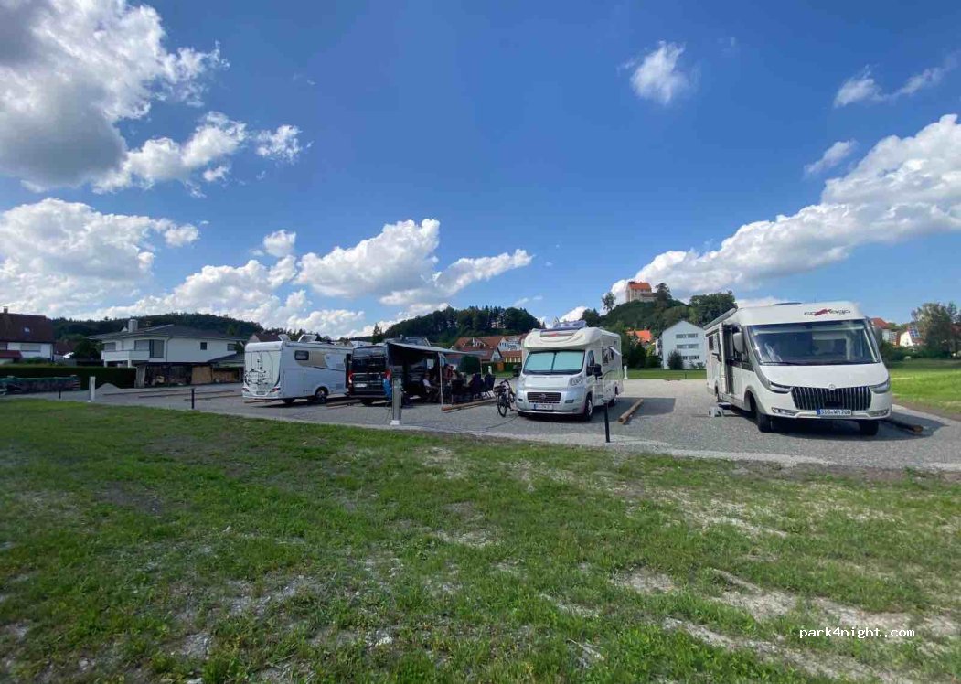 Wohnmobilstellplatz Burgblick — foto
