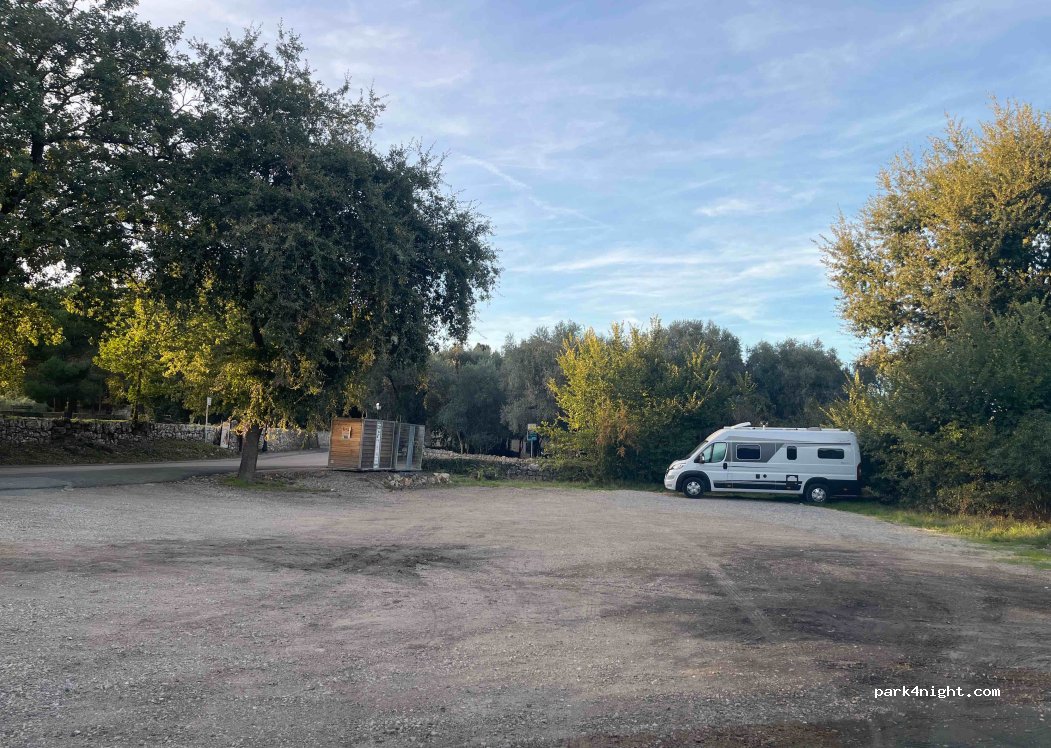 (06740) Châteauneuf-Grasse - 490 Chemin des Colles — foto