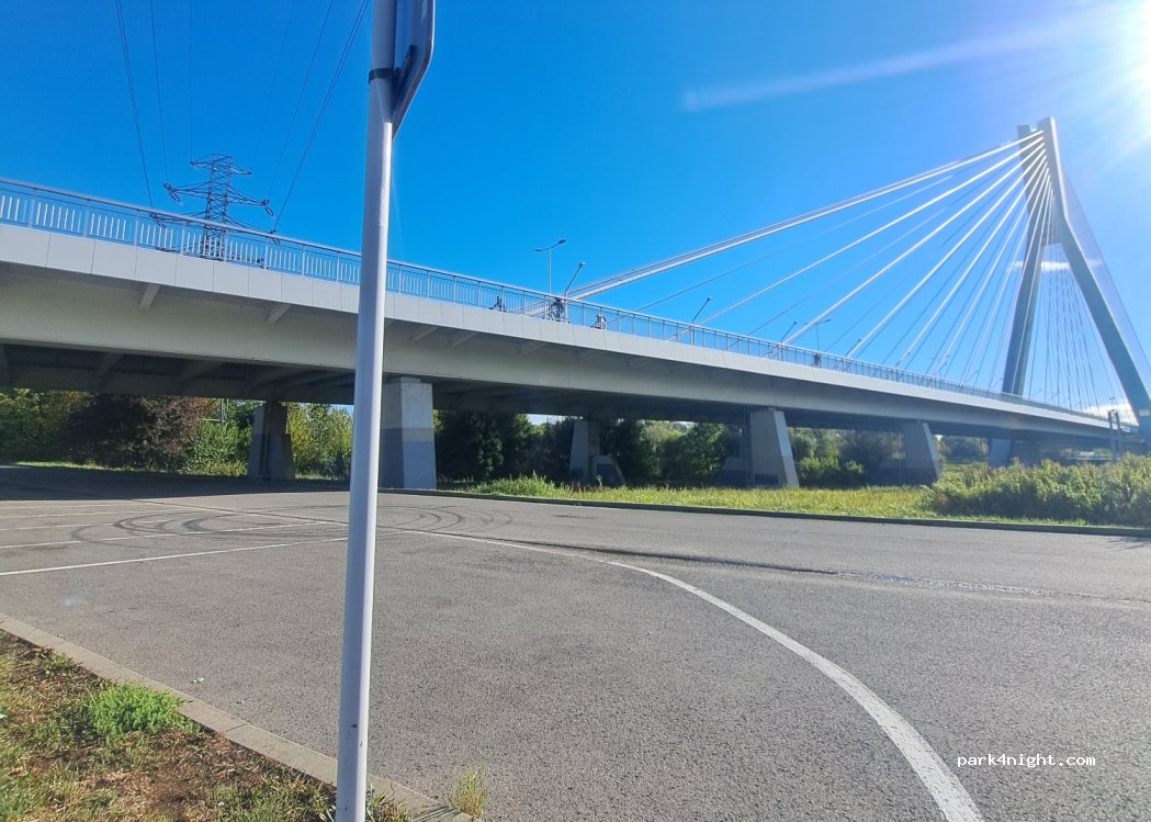 (35-234) Rzeszów - 13 Wioślarska — foto