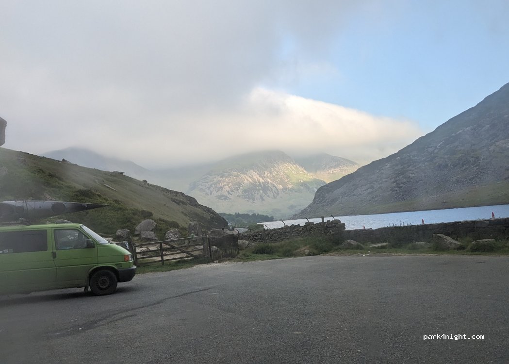 (LL24 0EU) Bangor - — foto