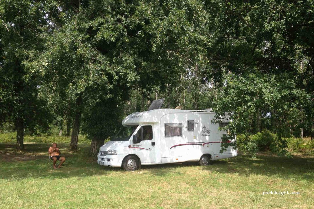 (33125) Hostens - 18 Route de Mont de Marsan — foto