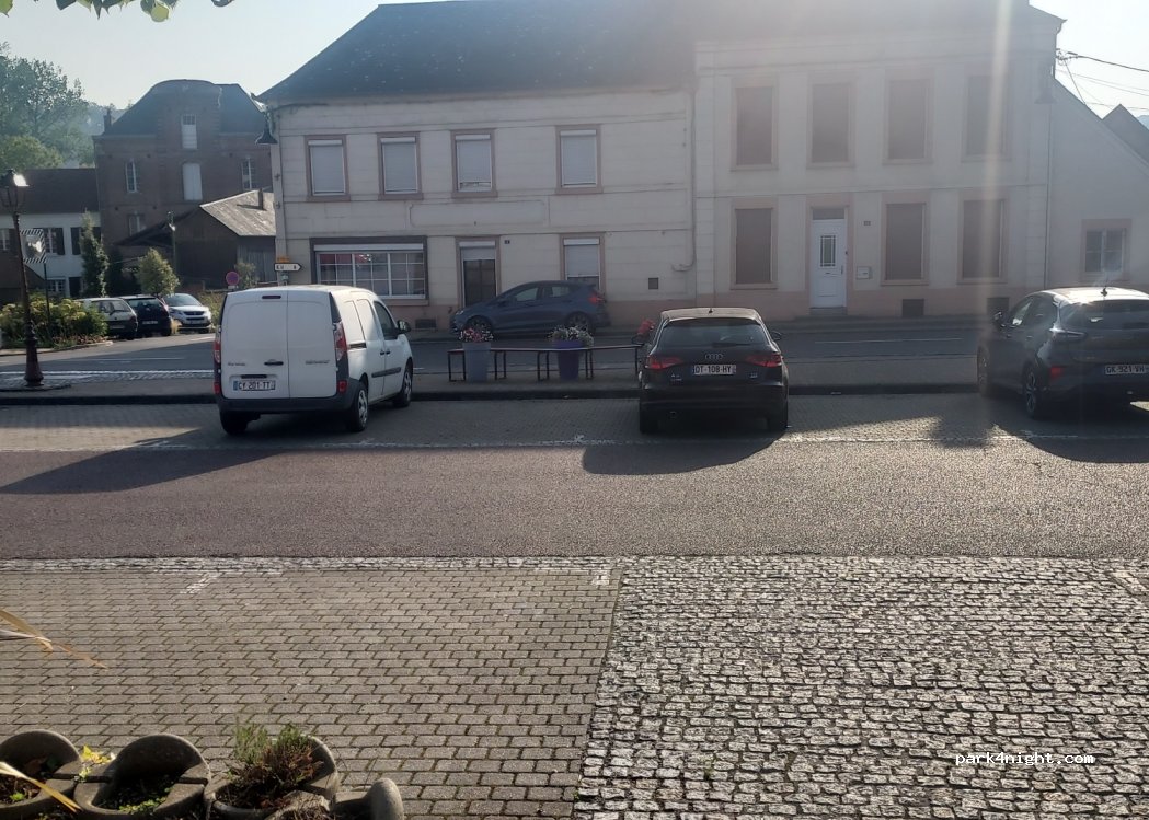 (80770) Beauchamps - 1 Rue de l'Église — foto