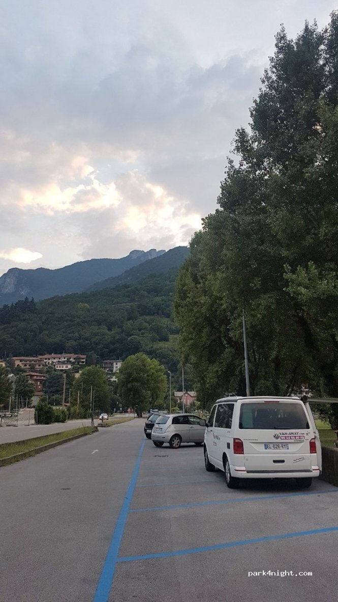 (23868) Valmadrera - 10 Strada Statale Lecco - Bellagio — foto 3