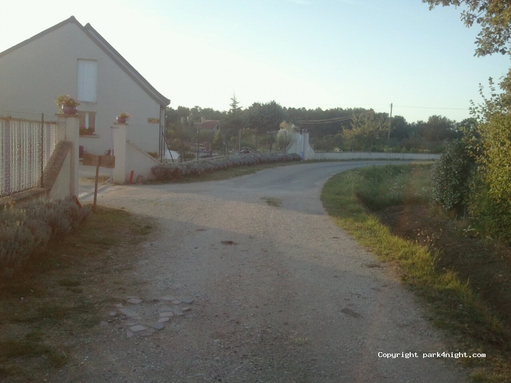 (37530) Pocé-sur-Cisse - Veausubleau — foto