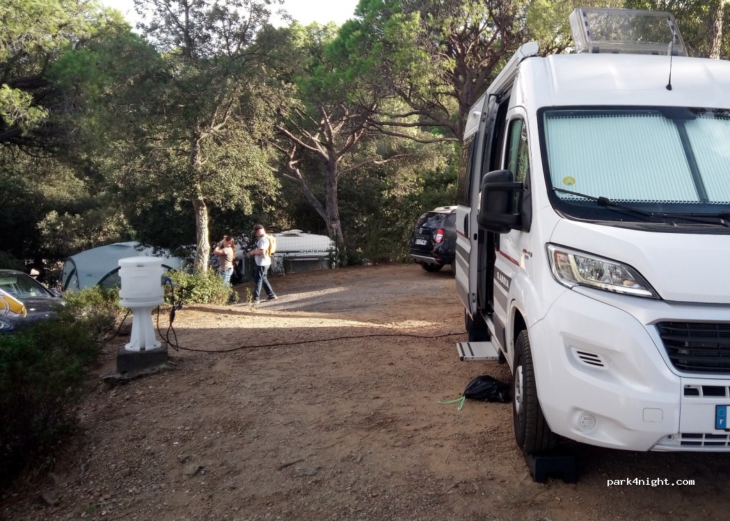 Camping Les Lauriers Roses — foto