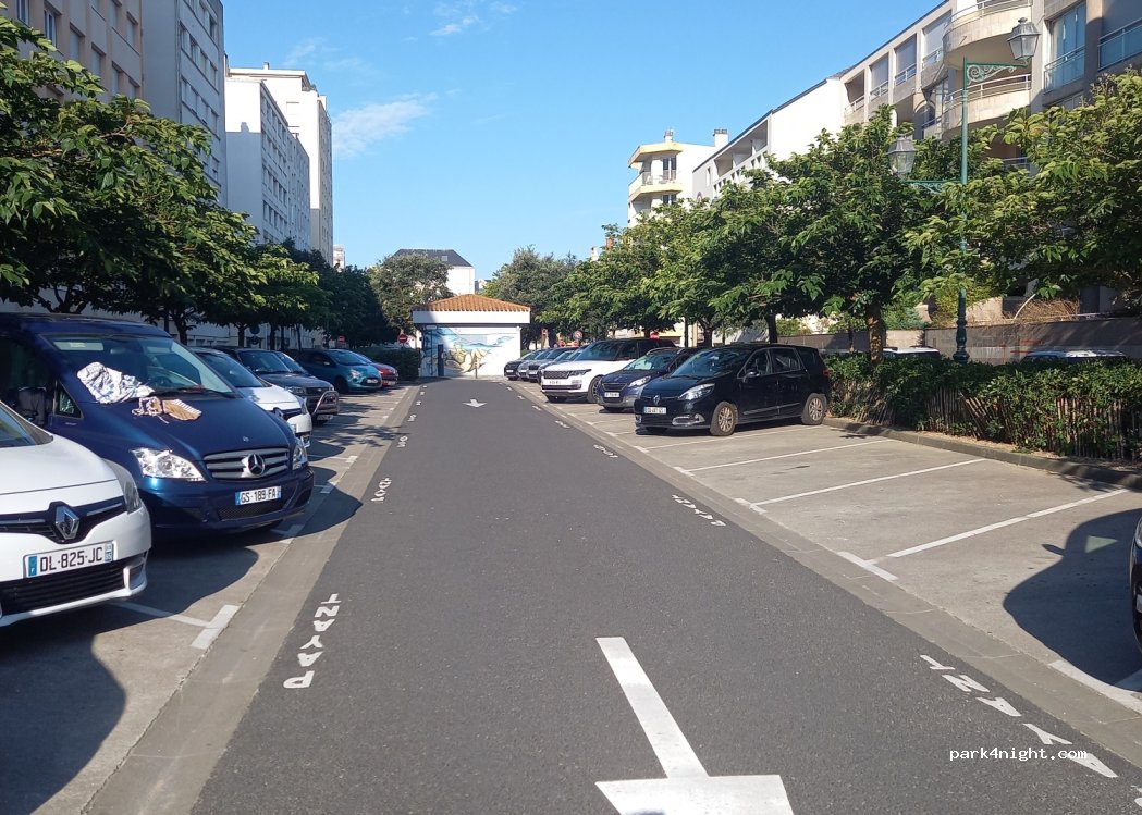 (85100) Les Sables-d'Olonne - 24 Cours Blossac — foto