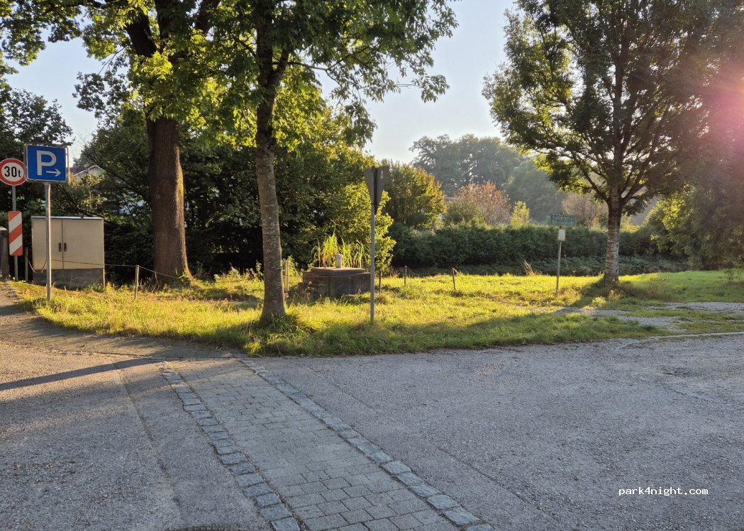 (84405) Dorfen - 10 Grüngiebinger Straße — foto