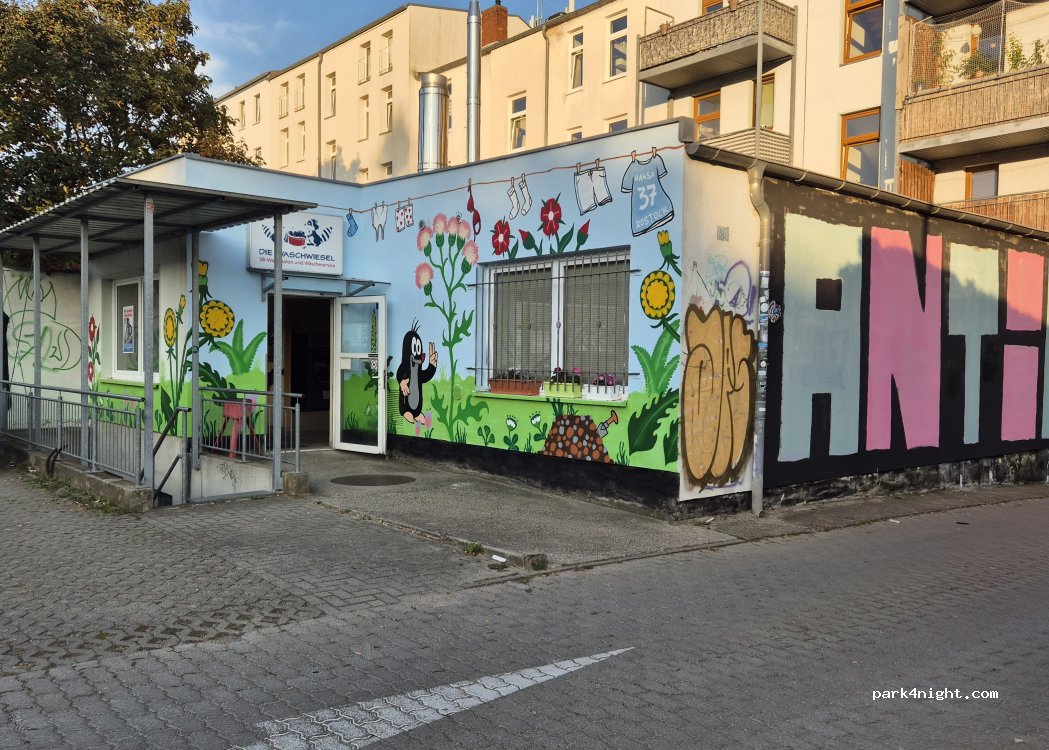 (18057) Rostock - 80 Budapester Straße — foto