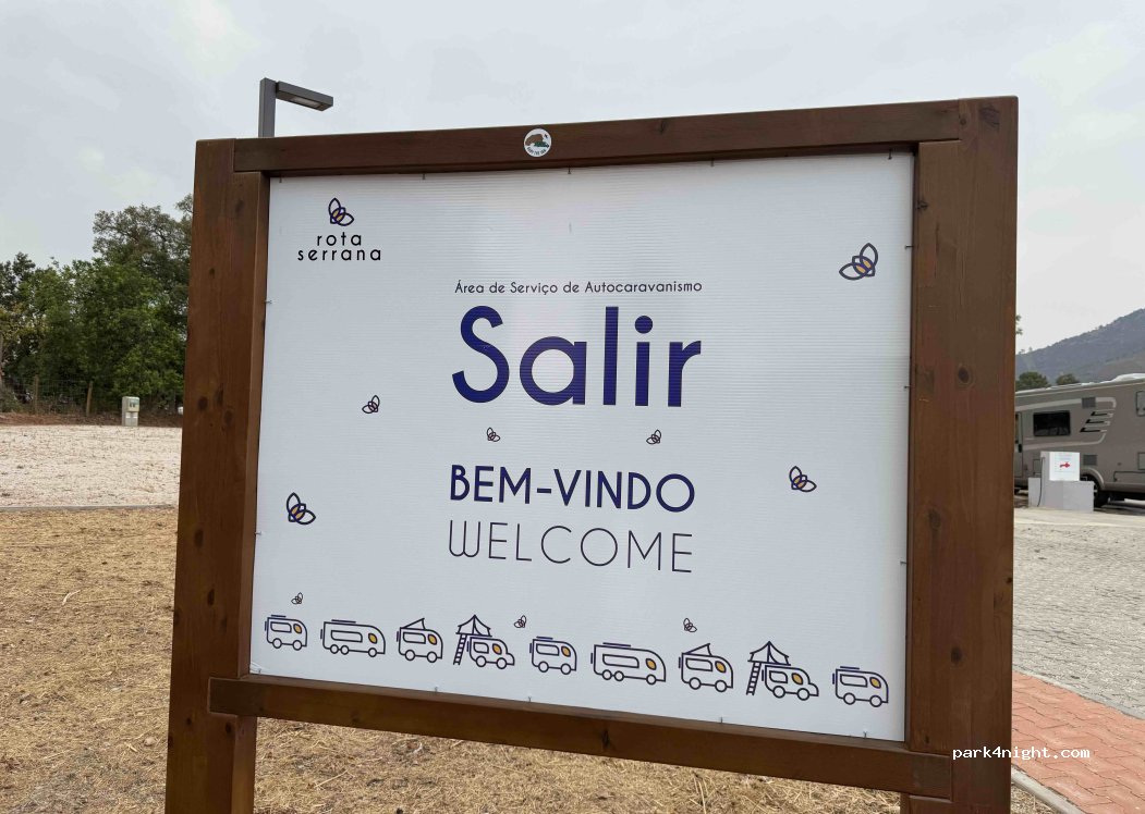 Área de Serviço de Autocaravanismo Salir — foto 2
