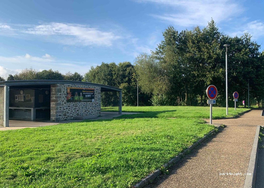 (35460) Les Portes du Coglais - A84 — foto