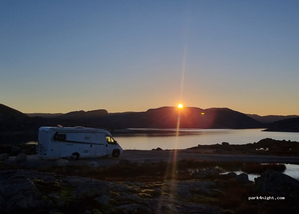 (4137) Årdal - Unnamed Road — foto