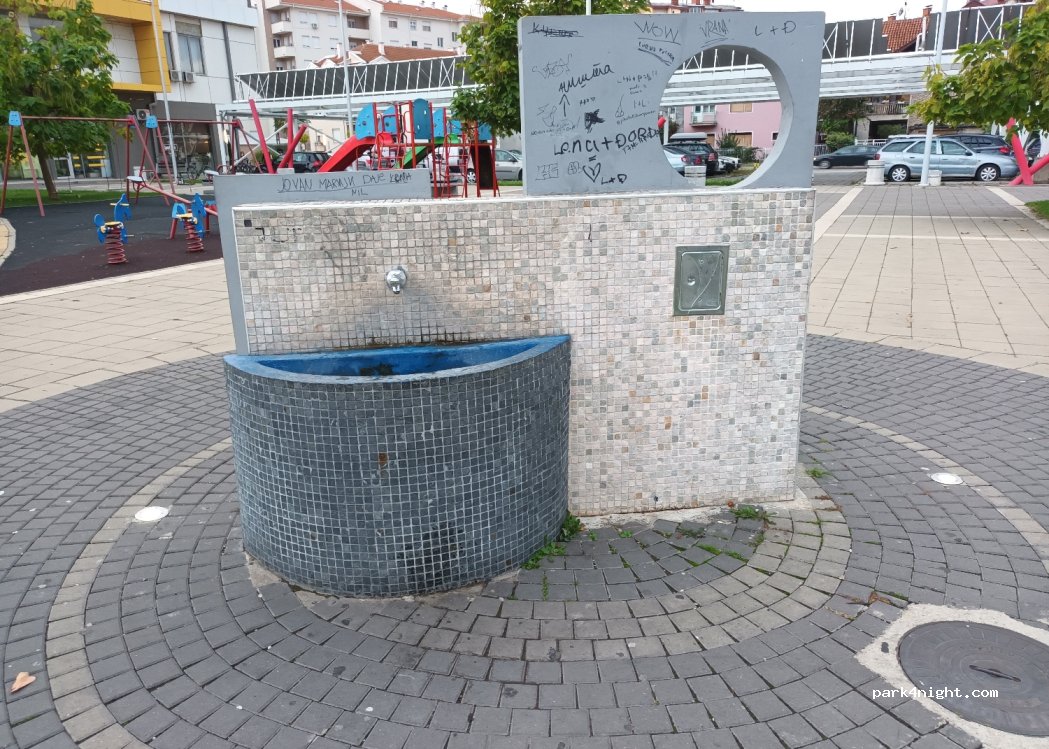 (18300) Pirot - 31 Milivoja Manića — foto