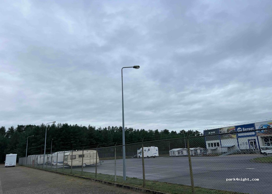 (17235) Neustrelitz - 1 Gewerbepark Ost — foto 3