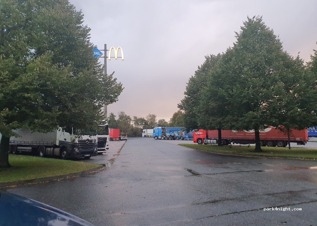 (26670) Uplengen - 2 Rudolf-Diesel-Straße — foto