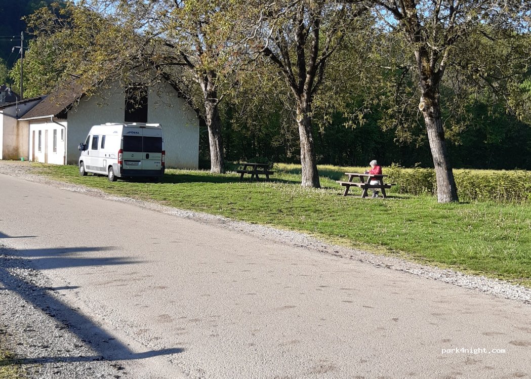 (39140) Arlay - Rue Abry d'Arcier — foto 3