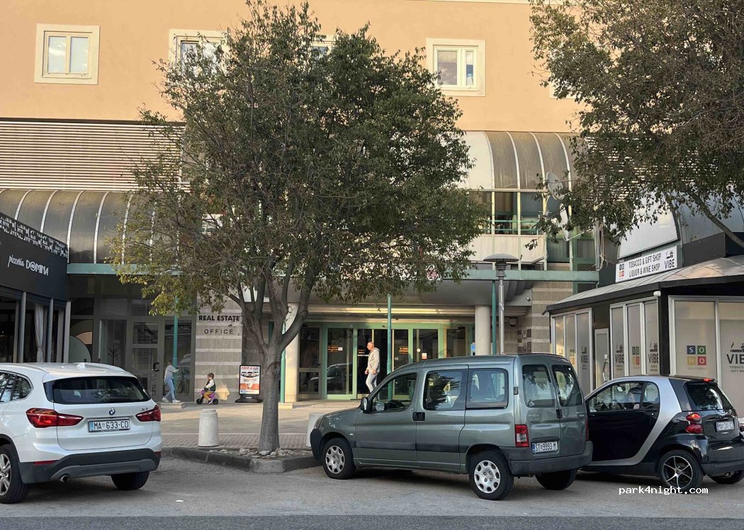 (21300) Makarska - 32 Ulica Ante Starčevića — foto