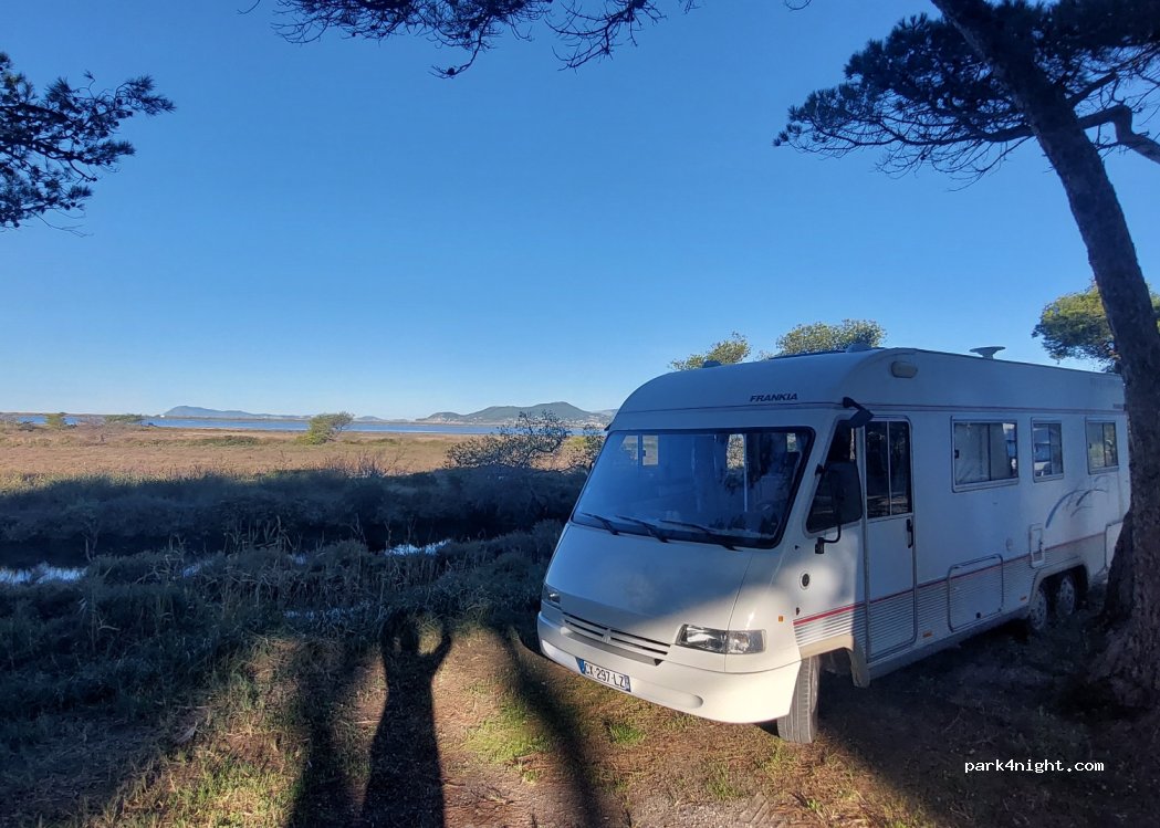(83400) Hyères - 109 Chemin de Thalassa — foto