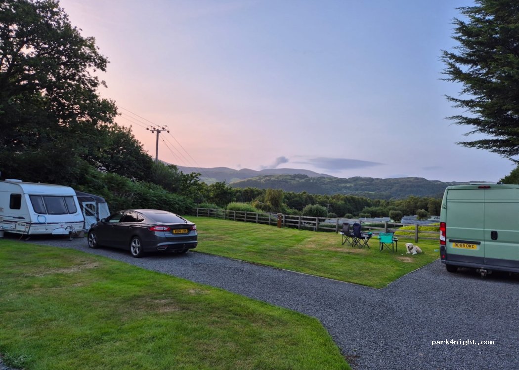 Morben Isaf Caravan Park — foto 2