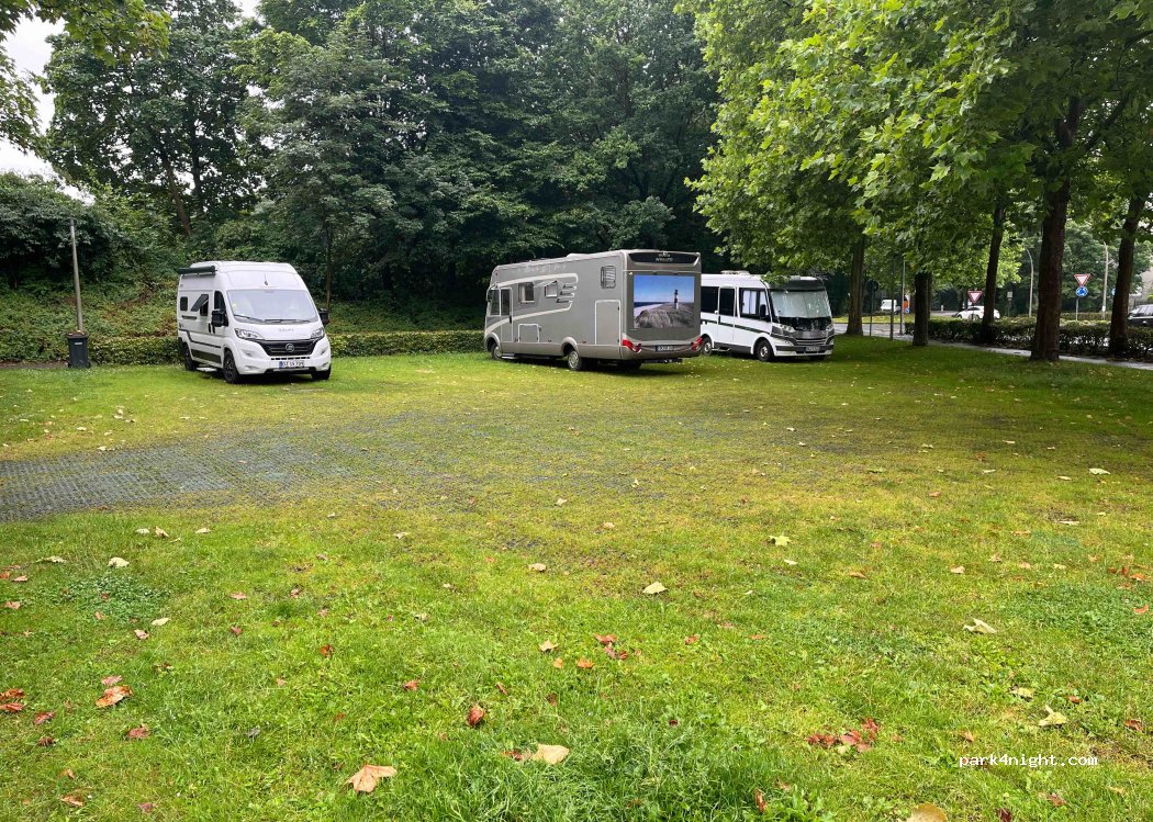 Wohnmobilstellplatz am Sport Park — foto 4