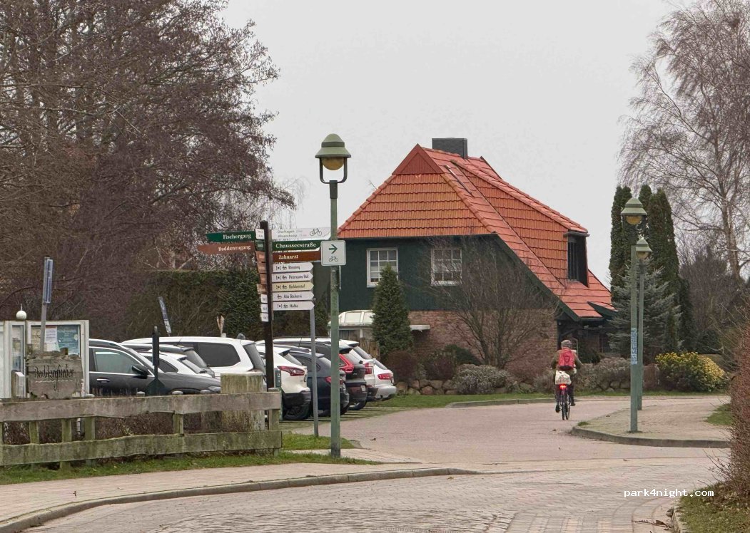 (18375) Born a. Darß - 72A Chausseestraße — foto