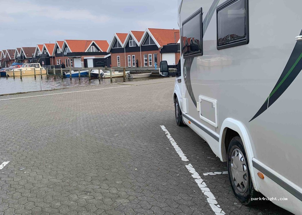 (6893) Hemmet - 3 Bryggen — foto 4