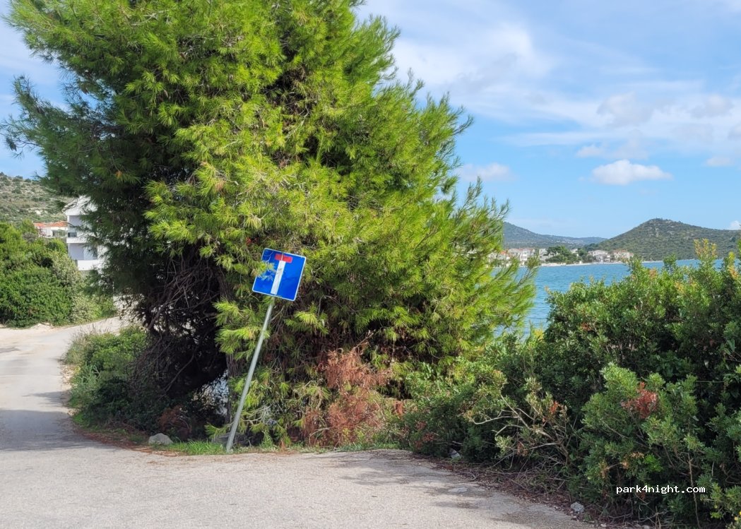 (22202) Podglavica - 9 Ulica Šibenska Luka — foto