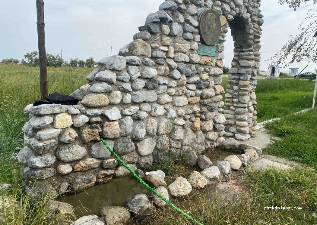 (600 62) Paralia Korinou - Unnamed Road — foto