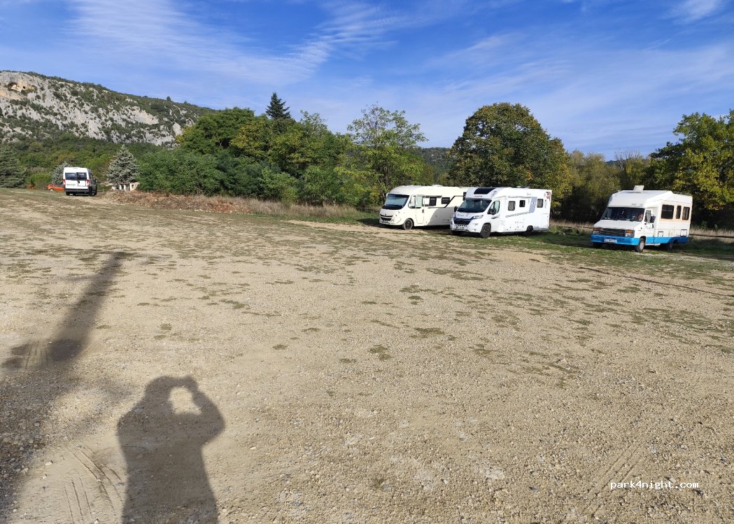 (83670) Montmeyan - 206 Chemin de L’Iscle — foto