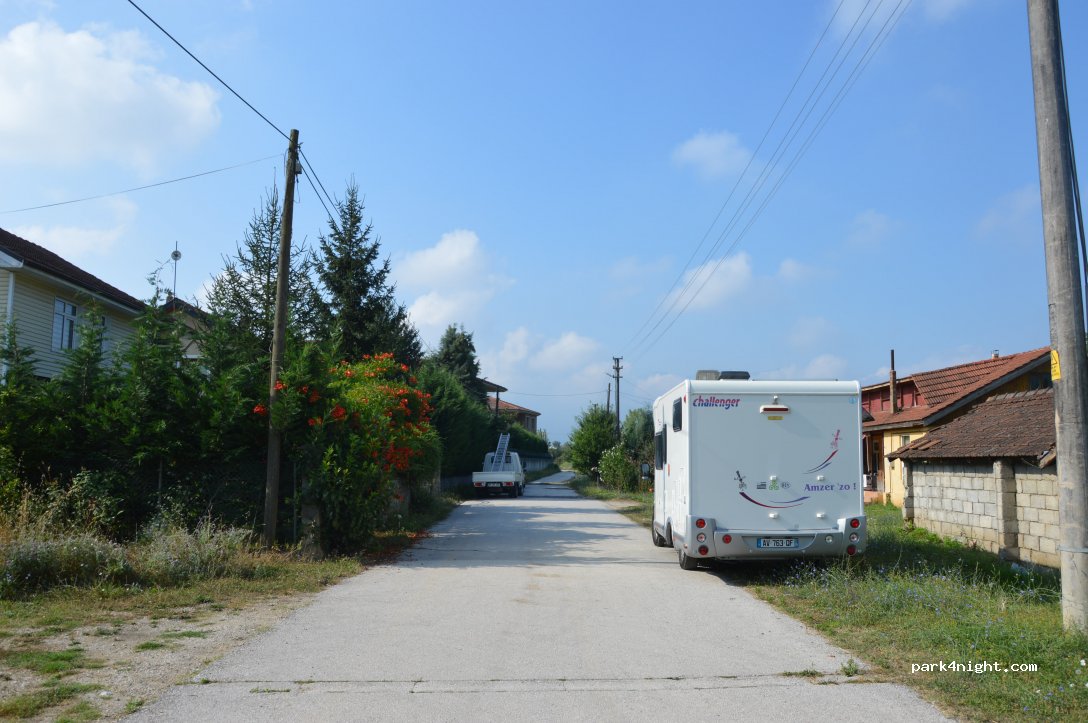 (81100) Siralik / Duzce - 230 5534 Sokak — foto