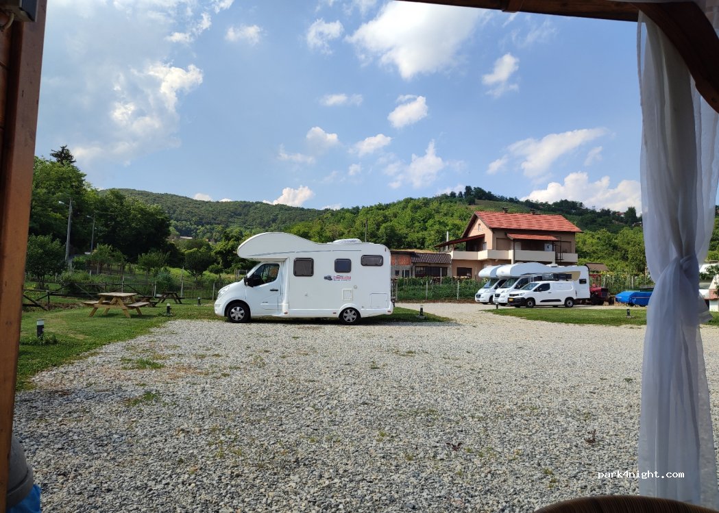 Val Travel Standing Place — foto