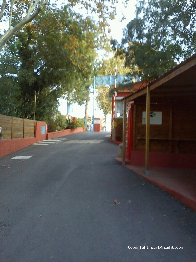 Camping Bouix*** — foto